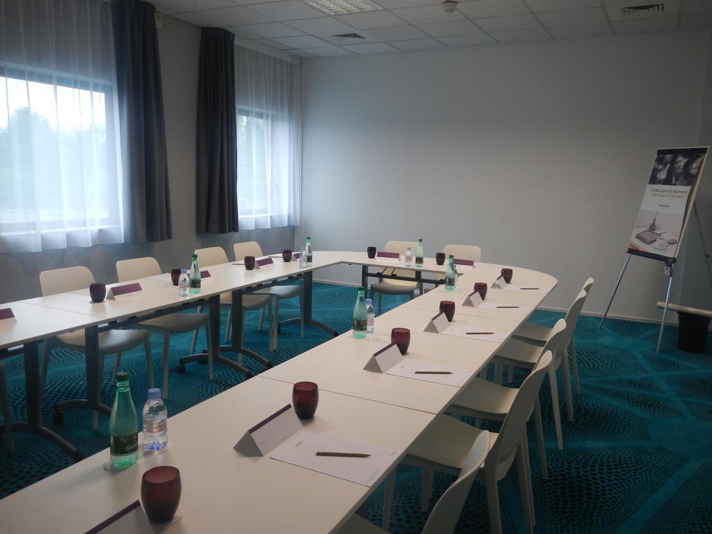 Hotel Mercure Poitiers Site Du Futuroscope 4*