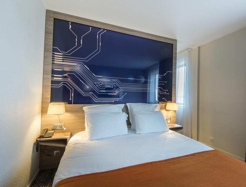 Hotel Mercure Poitiers Site Du Futuroscope 4*